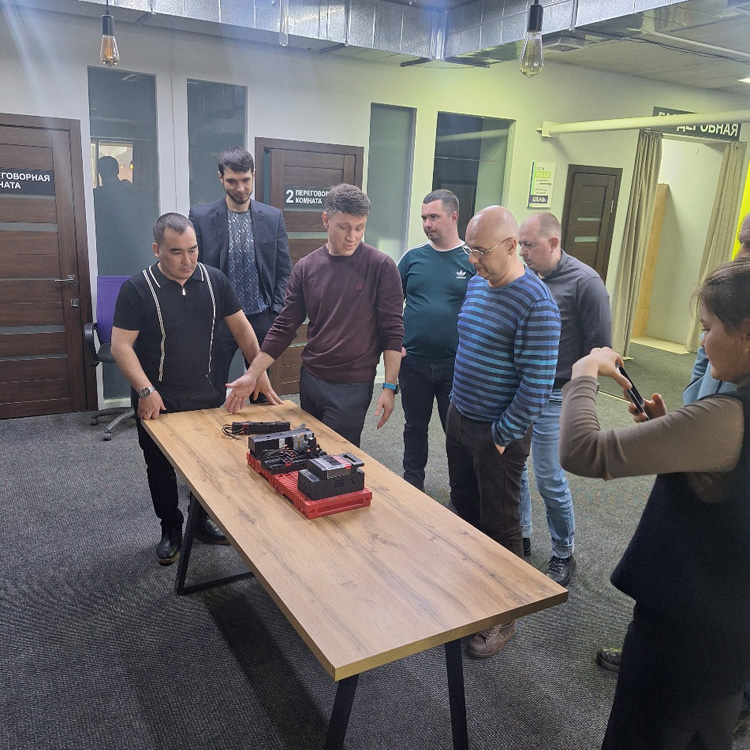 18 марта 2026 года в городе Павлодар состоялся семинар, организованный компанией «СИНЕТИК» и мировым лидером в области производства шкафного оборудования RITTAL